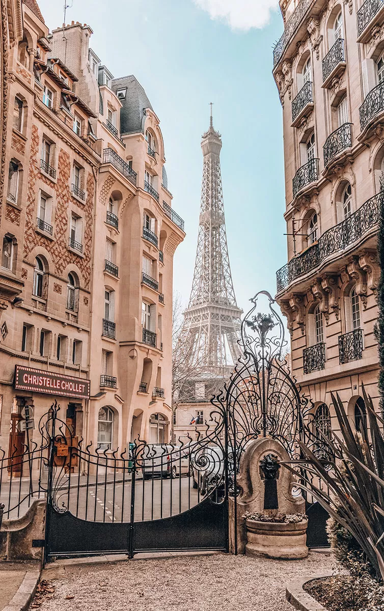 Why was the Eiffel Tower Built - Street View of Eiffel Tower