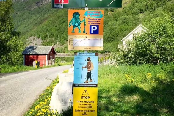 Hiking Trolltunga in Norway - The Ultimate Guide - Start of Hike Norway