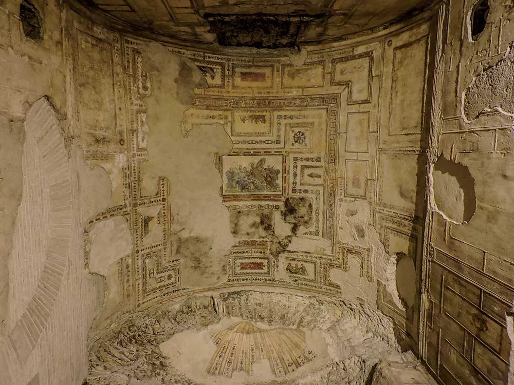 domus aurea ceiling of frescos inside sala di achille a sciro