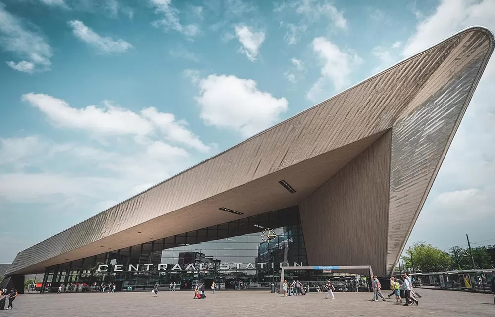 best things to do in rotterdam - centraal station