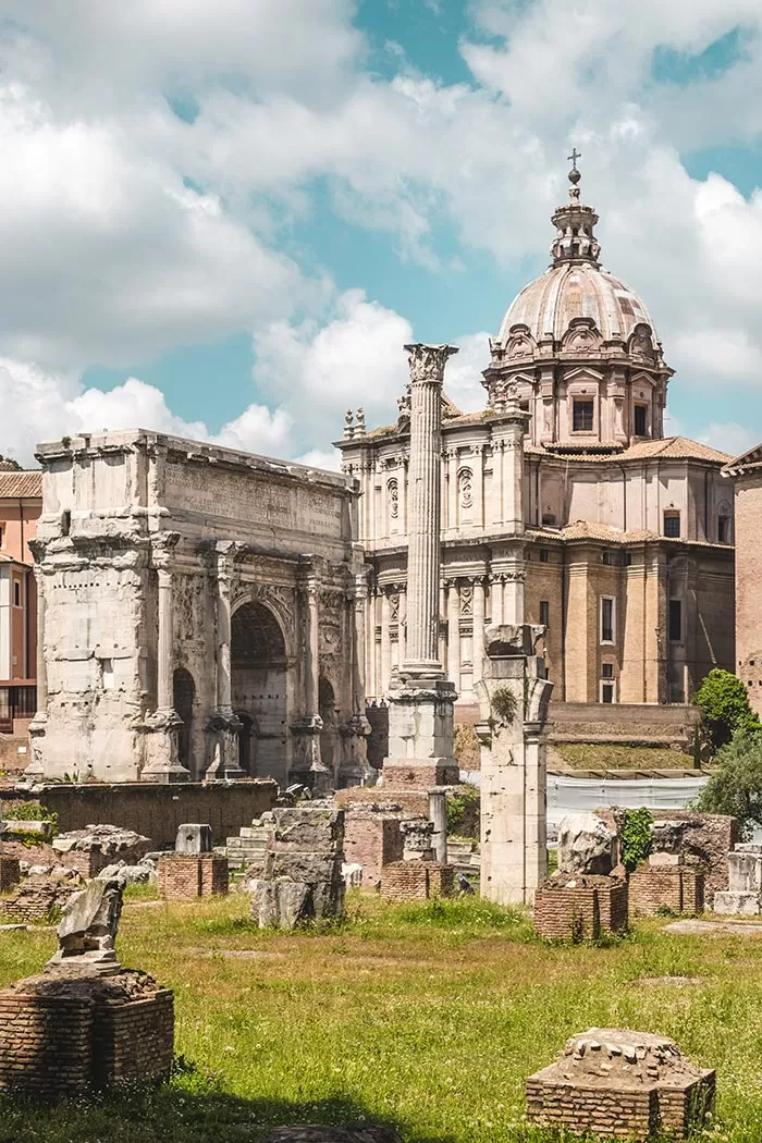 rome tips and tricks - visit the roman forum for free