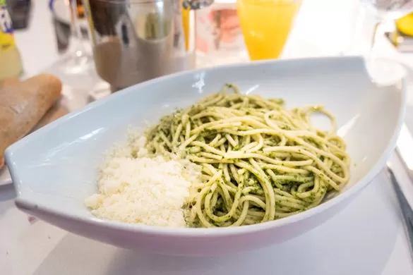 Best things to do in Costa Brava - Platja d'Aro where to eat casa brinda spaghetti