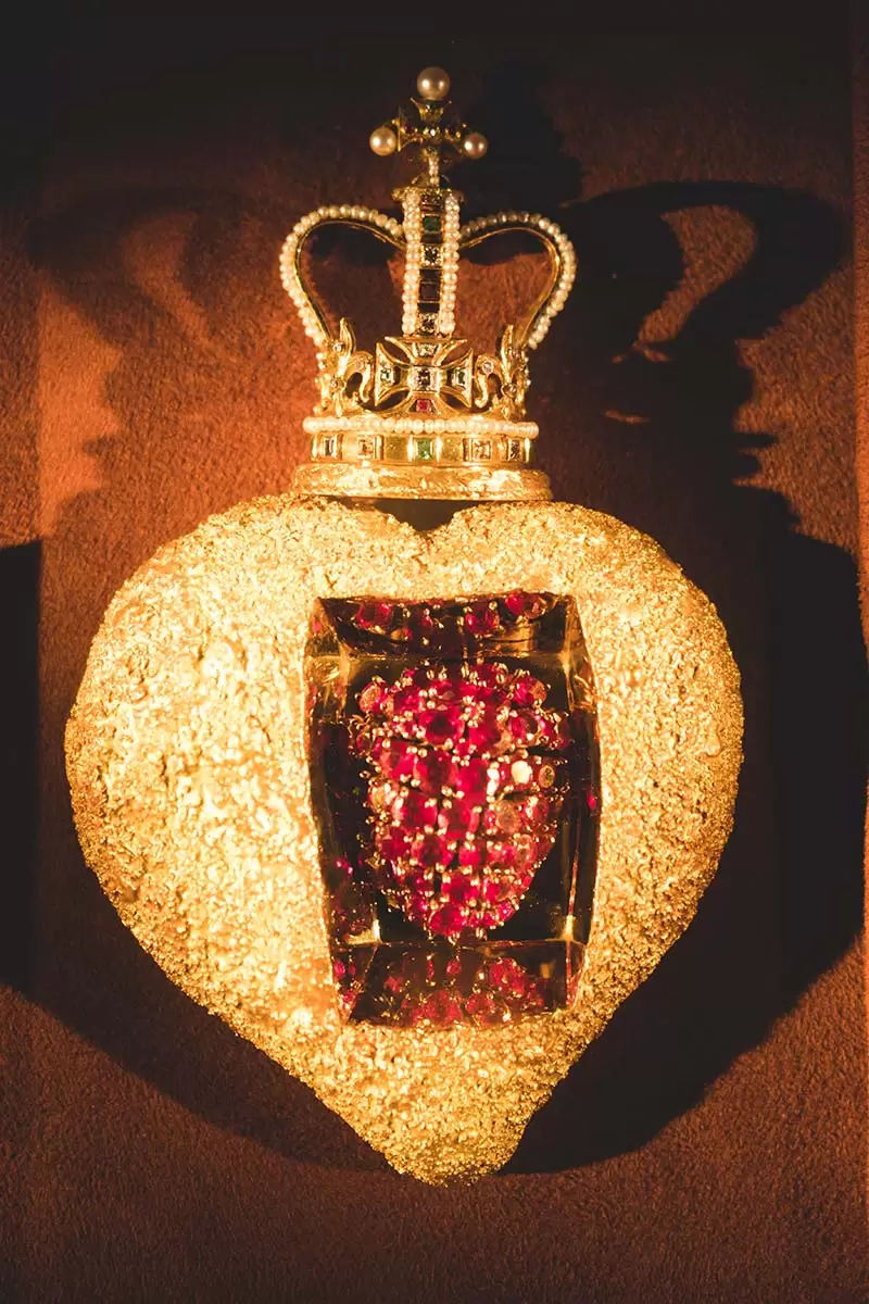 Best things to do in Costa Brava - Figueres Dali Theatre Museum Jewels beating heart