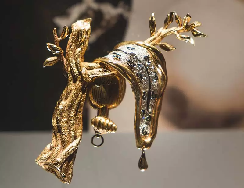 Best things to do in Costa Brava - Figueres Dali Theatre Museum Jewels melting clock