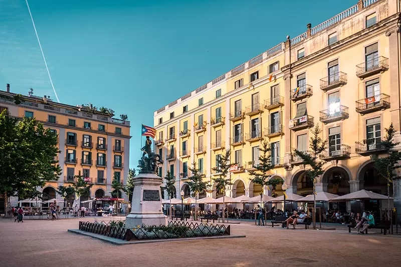 Best things to do in Costa Brava - girona Plaça de la Independència