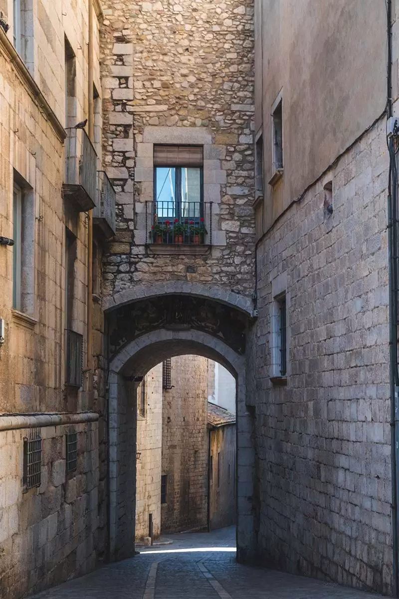 Best things to do in Costa Brava - girona el call staircase game of thrones locations