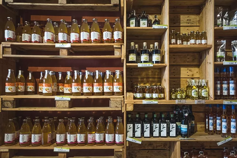 Best things to do in Costa Brava - mooma cidery products