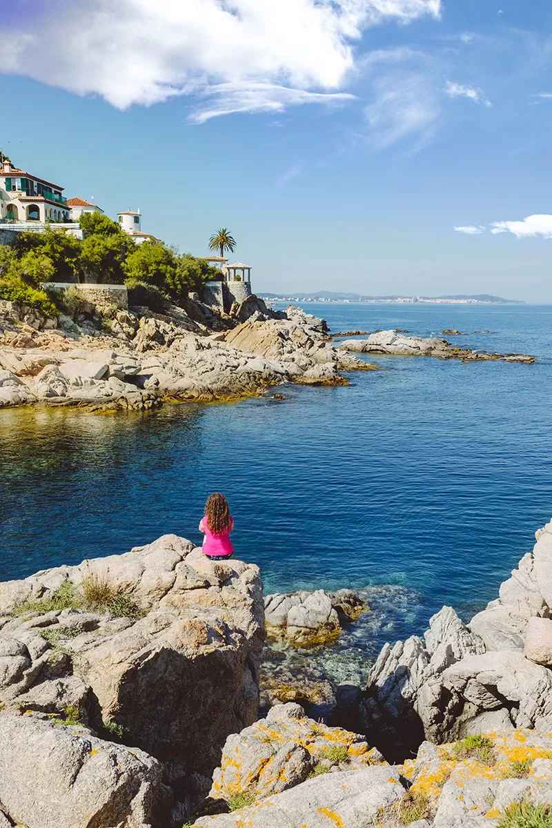 Best things to do in Costa Brava - S'Agaró coastal walk Camins de Ronda Verdana temple