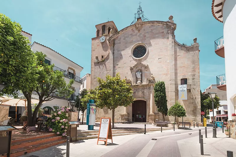 Best things to do in Costa Brava - tossa de mar Parish Church of Saint Vincent