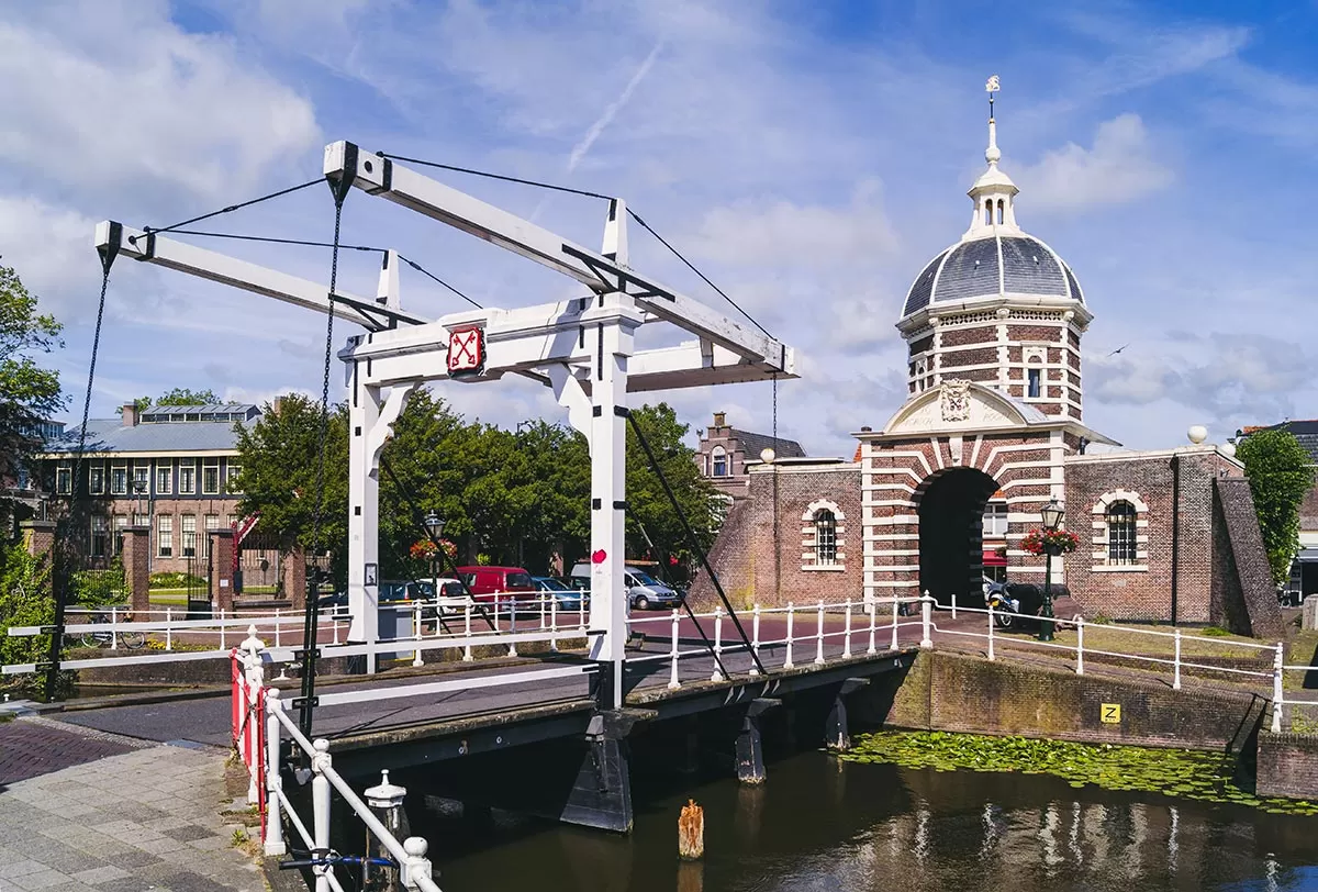 Day trips from Amsterdam - Top things to do in Leiden - Morspoort City Gate