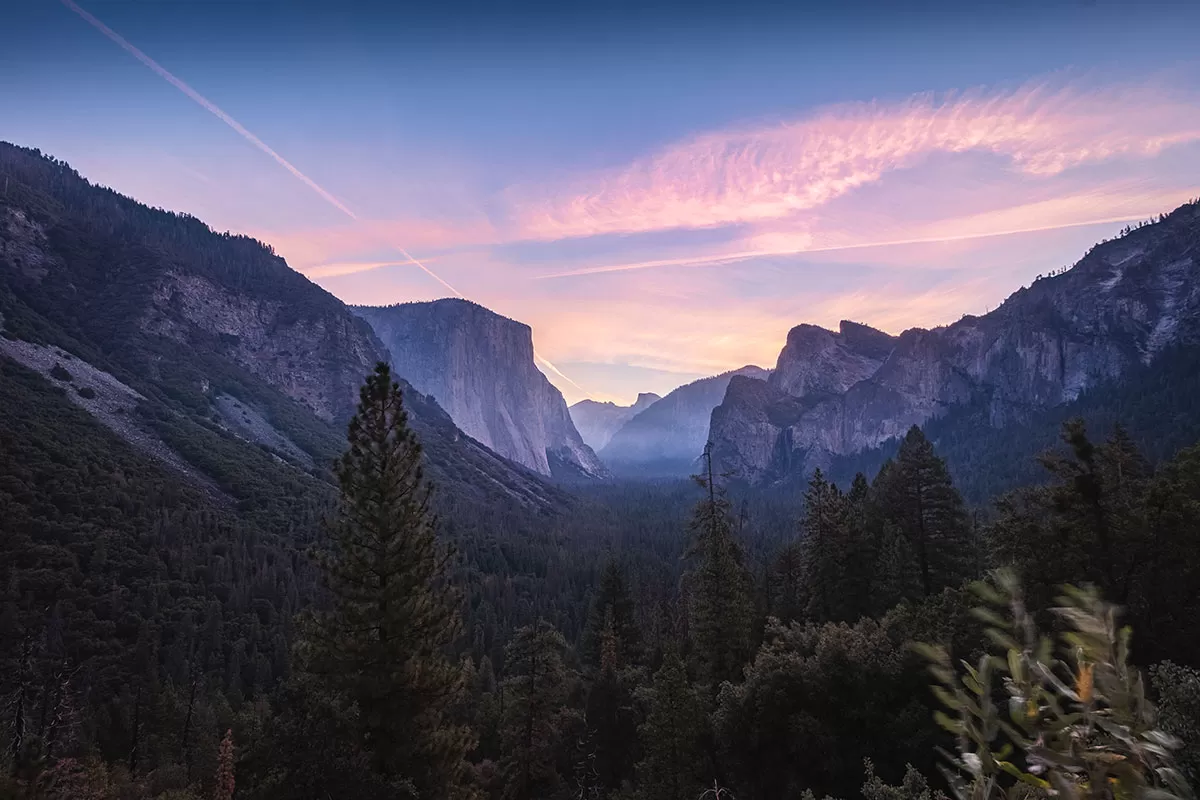Yosemite Itinerary - Best Viewpoints in Yosemite - Tunnel View at Sunrise