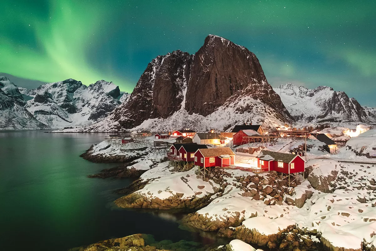 Unique Things to Do in Lofoten - Northern Lights on Hamnøy