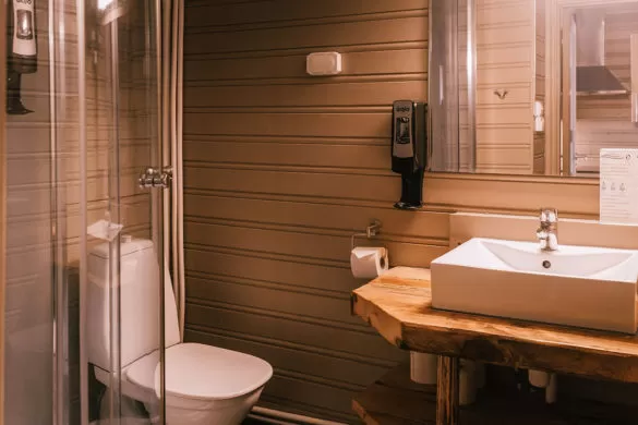 Where to stay Lofoten accommodation - Bathroom at Eliassen Rorbuer