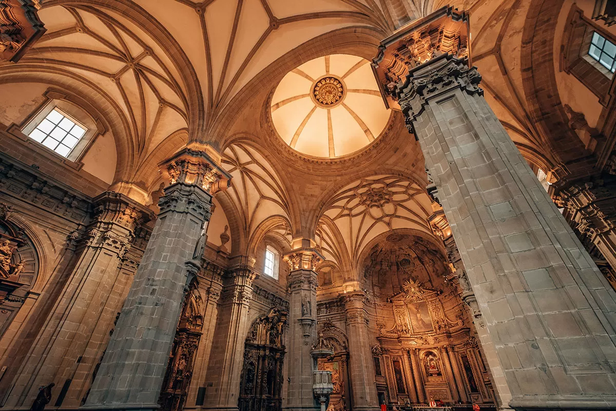 Top things to do in San Sebastian Spain - Inside Basilica de Santa Maria del Coro