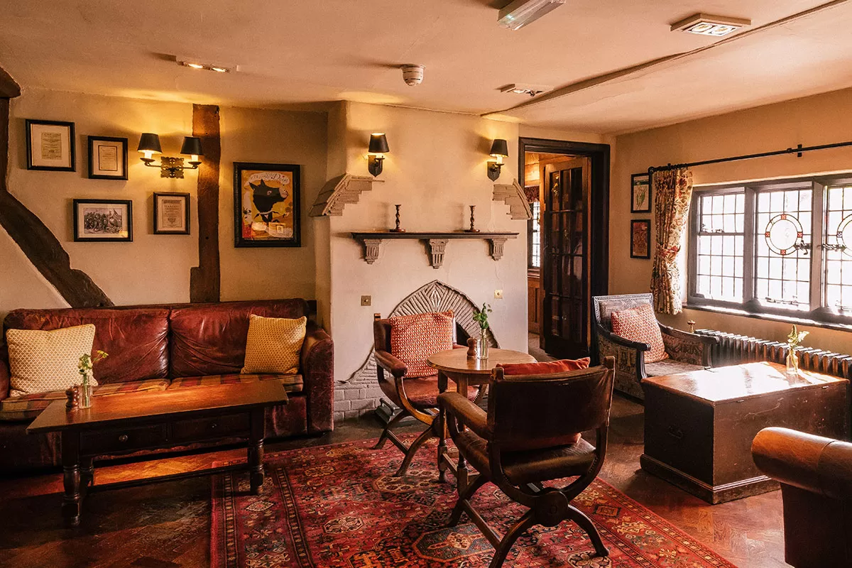 Where to stay in Stratford-upon-Avon - The White Swan Hotel Restaurant