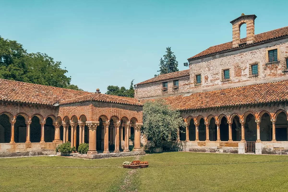 Best Things to do in Verona Italy - Basilica di San Zeno cloister garden