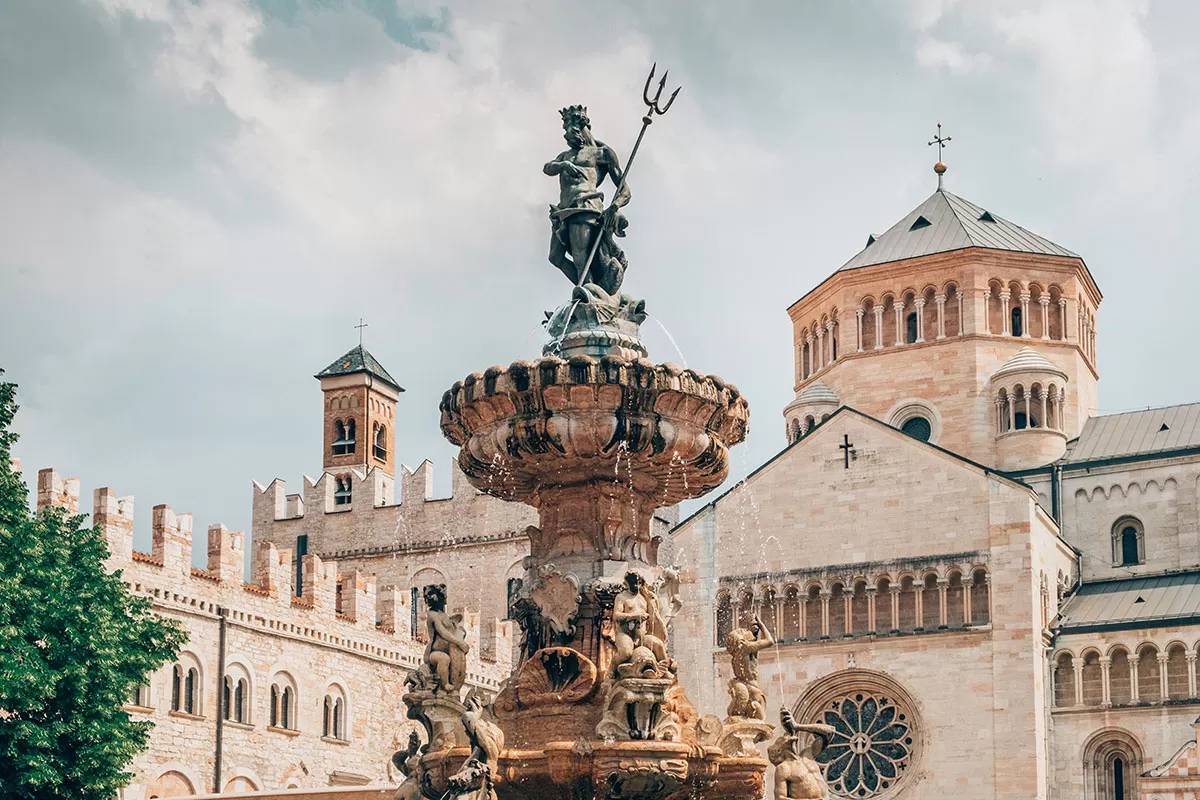 Best things to do in Trento Italy - Piazza del Duomo Fountain of Neptune