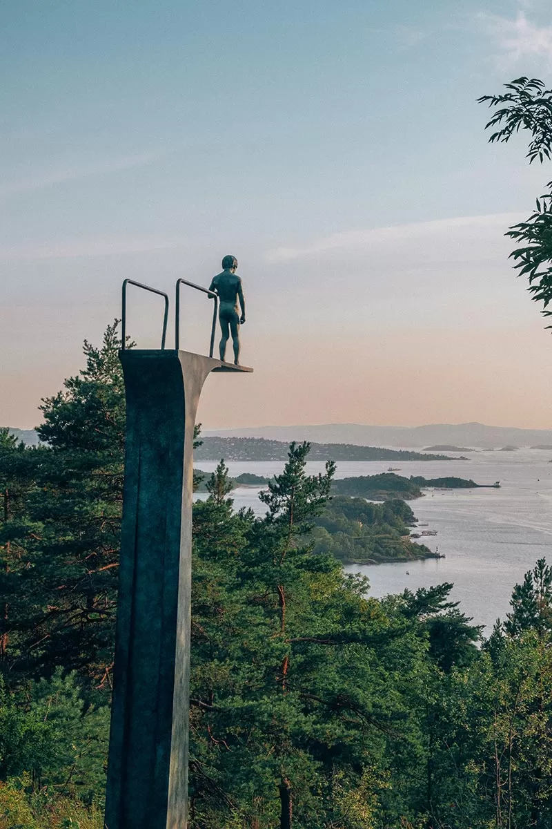 Free things to do in Oslo, Norway - Ekebergparken Sculpture Park - 'Dilemma' by Elmgreen and Dragset
