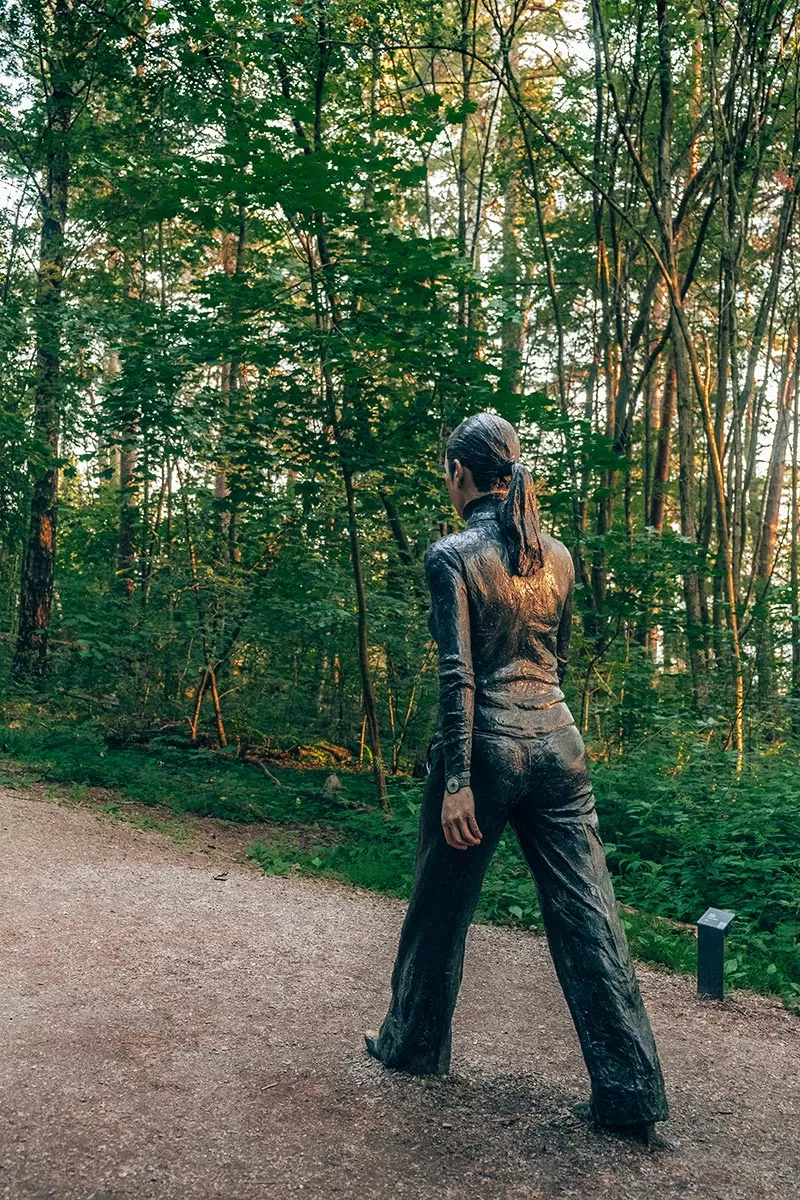 Free things to do in Oslo, Norway - Ekebergparken Sculpture Park - 'Walking Woman' by Sean Henry