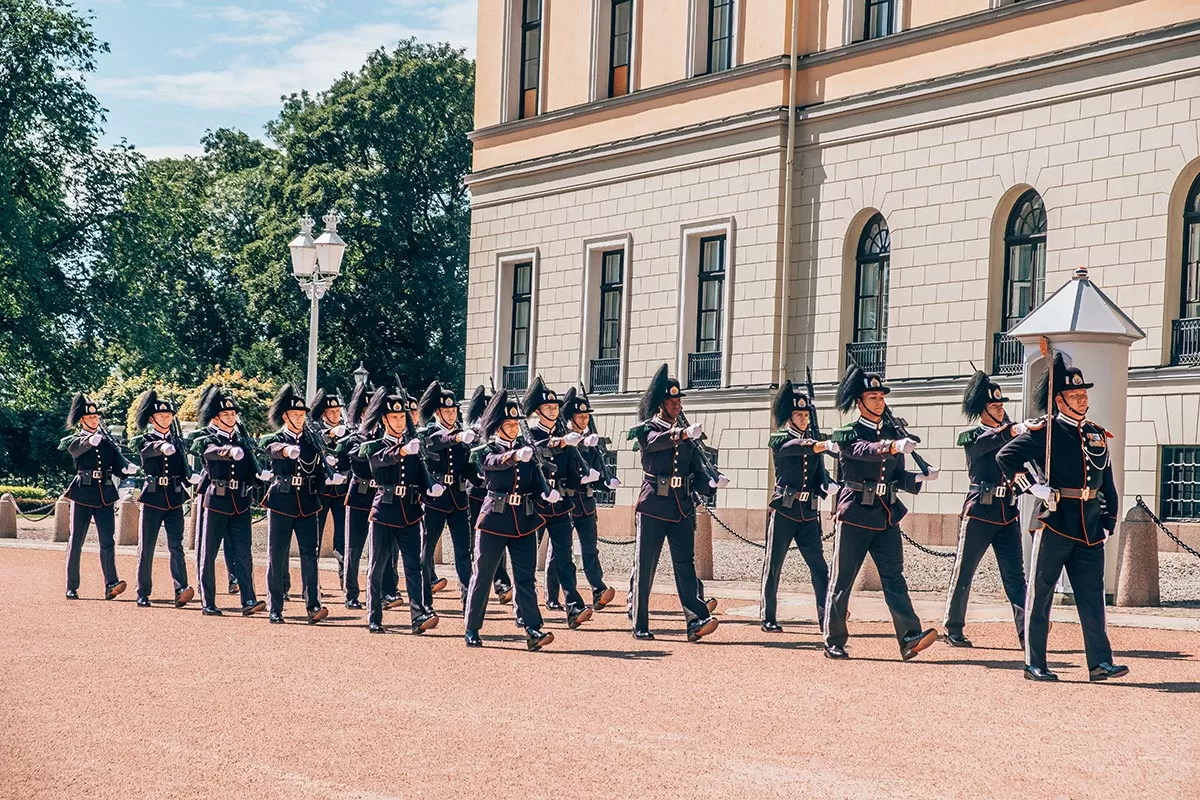 Free things to do in Oslo, Norway - Royal Palace Change of the Royal Guard