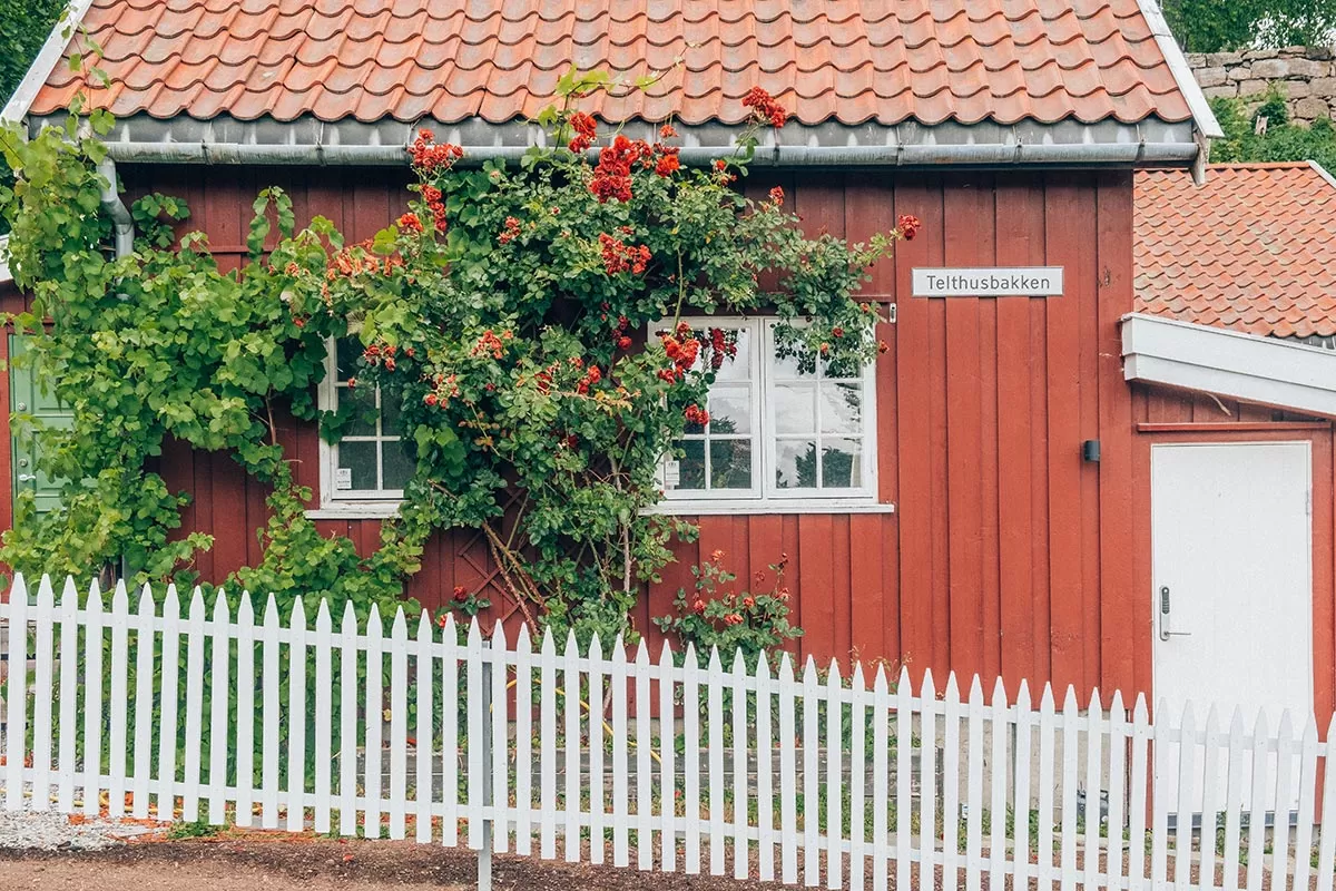 Free things to do in Oslo, Norway - Telthusbakken red house