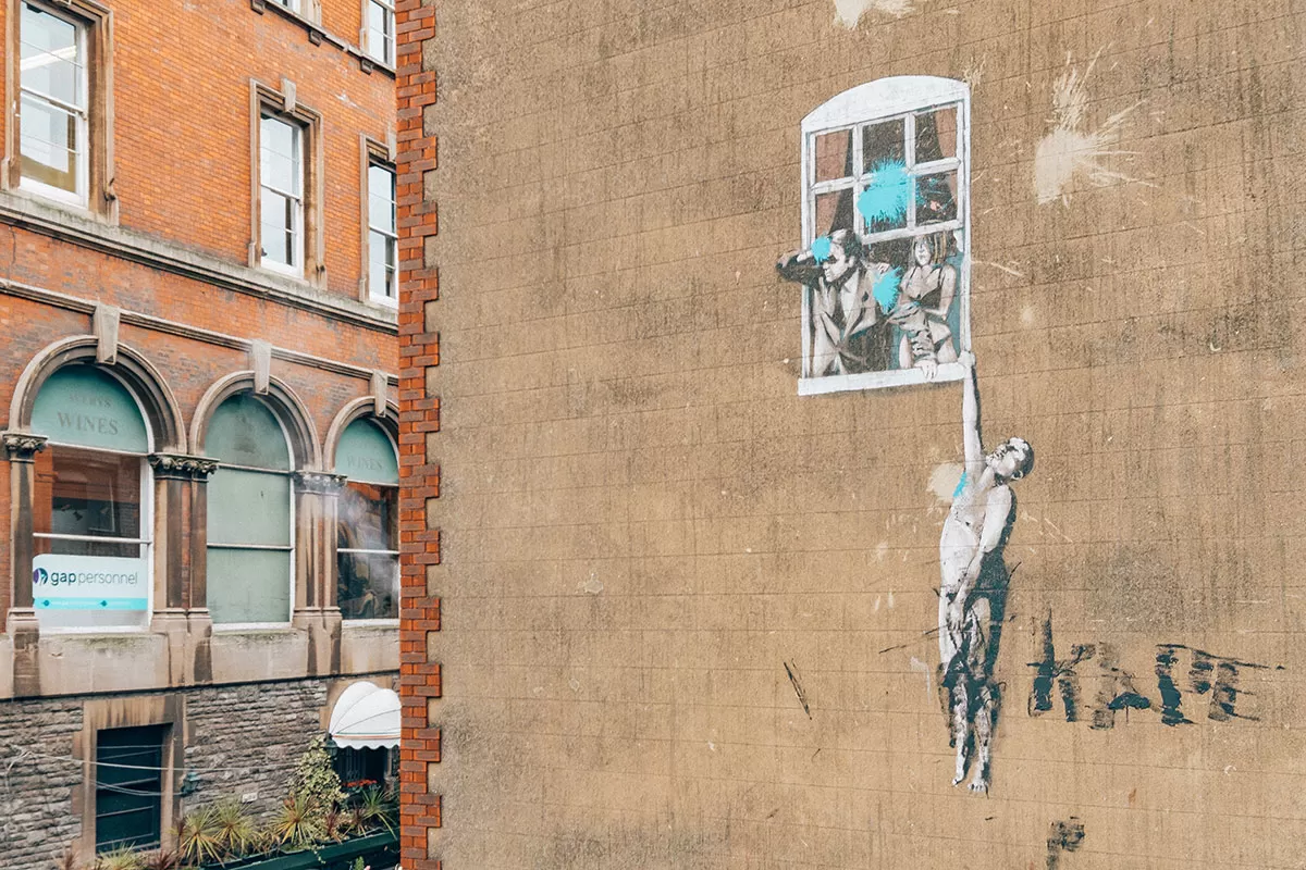 Banksy Walking Tour in Bristol - Well-hung Lover Frogmore Street Bristol