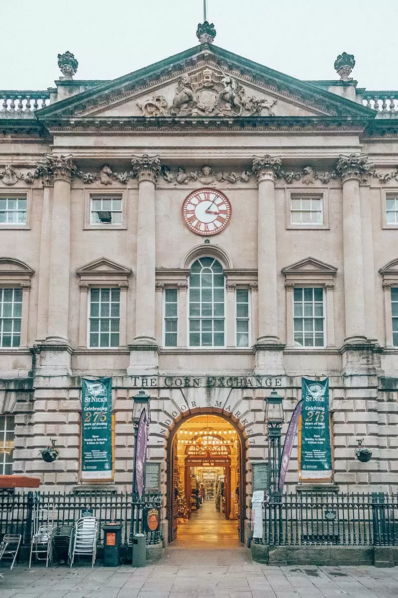 Bristol City Guide - Best Things to do in Bristol - The Exchange and clock