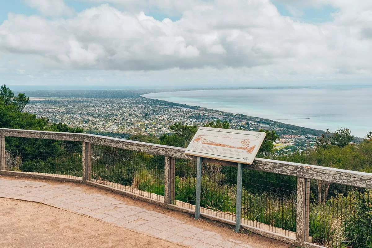 Top things to do on the Mornington Peninsula - Seawinds lookout at Arthurs Seat