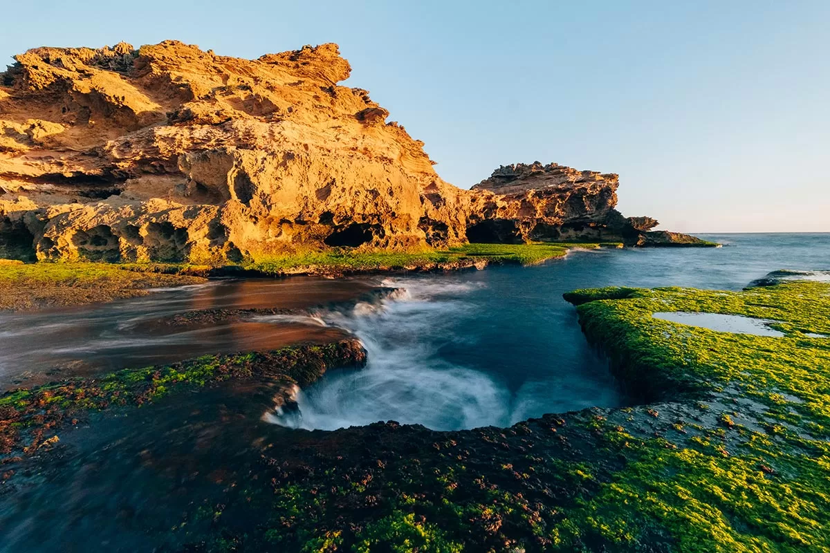 Top things to do on the Mornington Peninsula - Sorrento Ocean Beach Tides rock pools at sunset