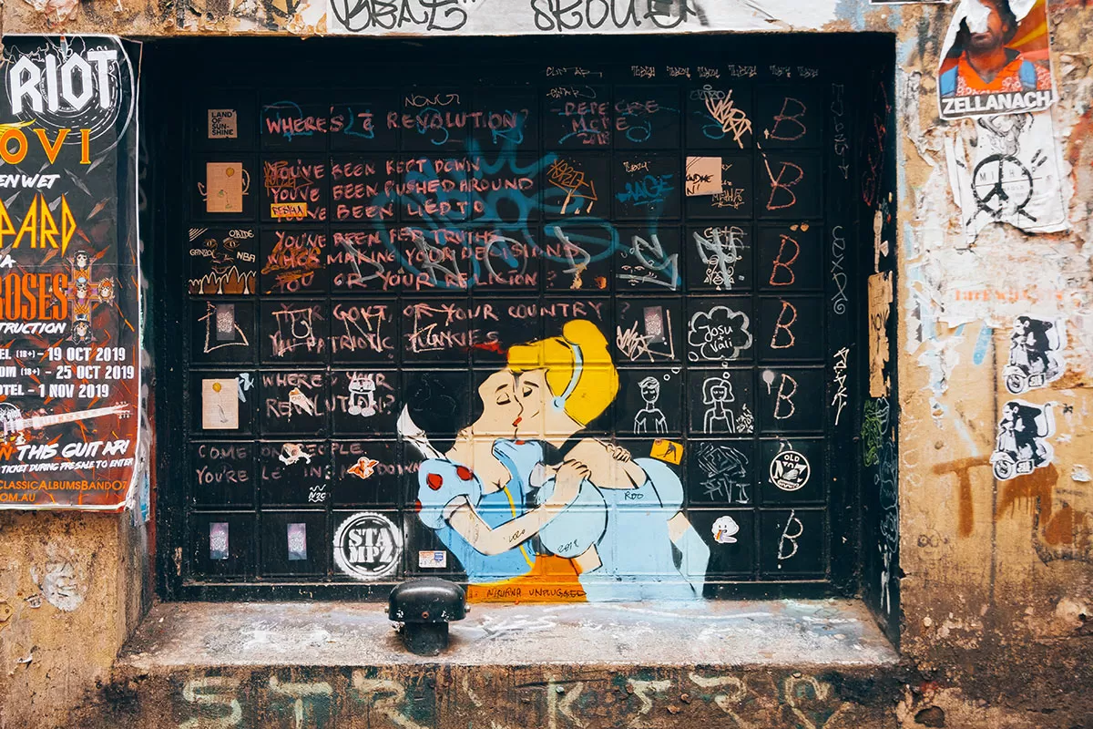 Melbourne Street Art Map - AC/DC Lane Graffiti - Cinderella and Snow White kissing mural