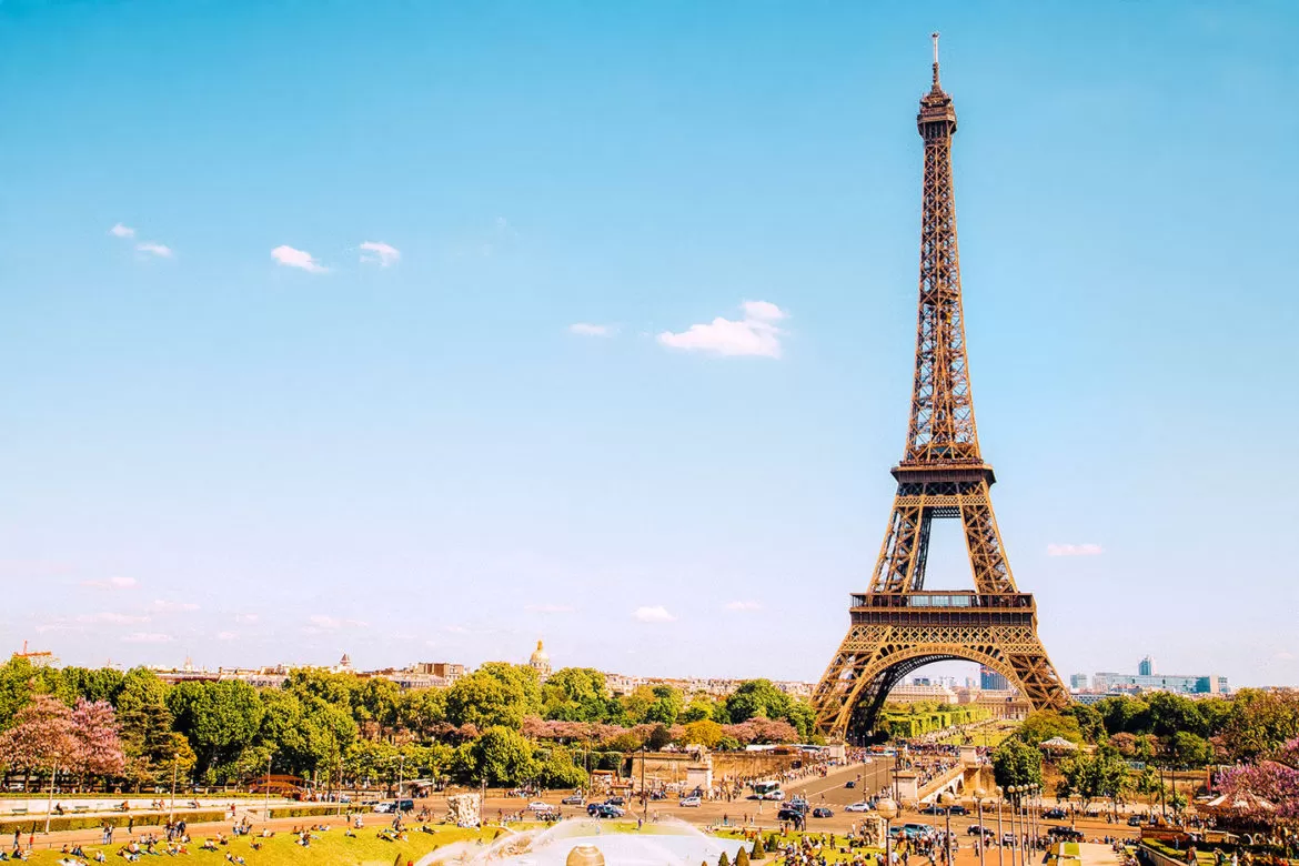 Essential French Phrases for Travel and Printable Guide