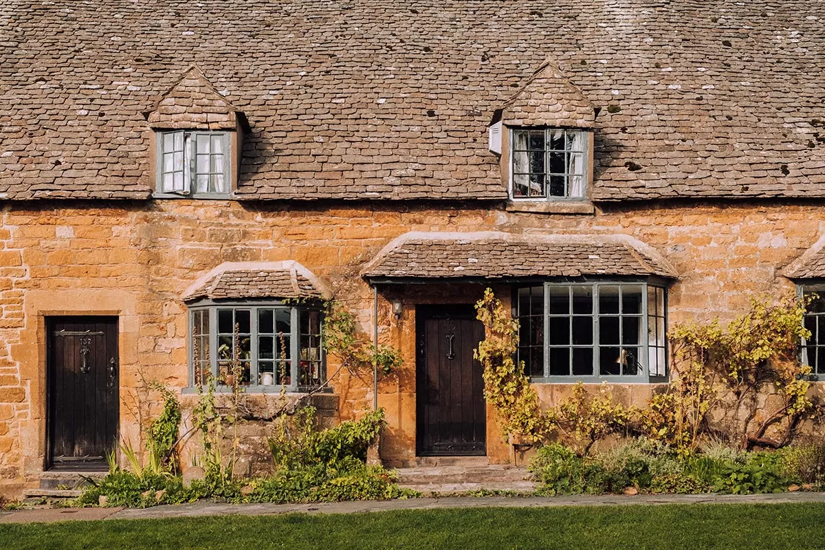 Best Things to Do in Broadway - The Cotswolds - Honey-coloured stone cottage on Upper High Street