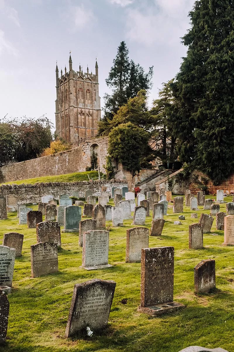 Cotswolds Best Villages - Chipping Campden - St James church and graveyard