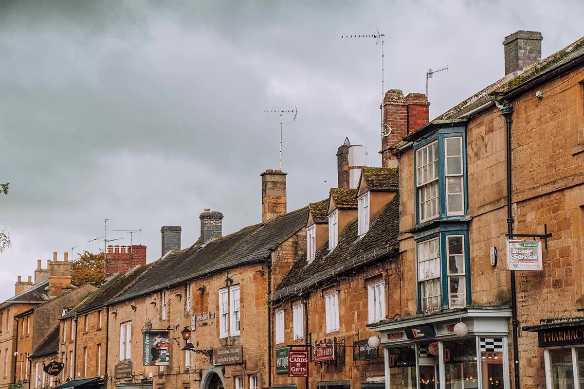 Things to do in Moreton-in-Marsh - The Cotswolds - Shops