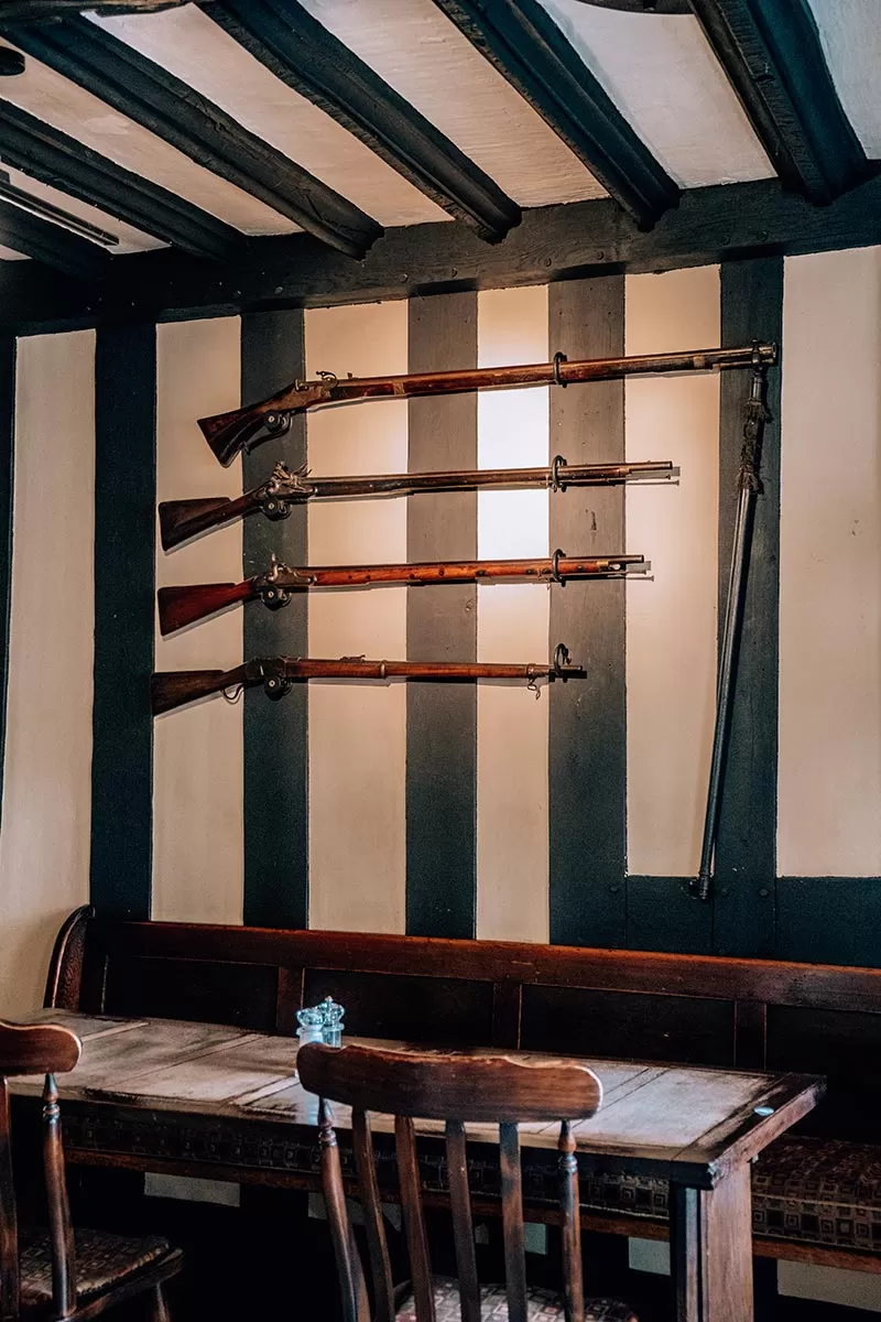 Things to do in Moreton-in-Marsh - The Cotswolds - The White Hart Royal Hotel - Rifles on wall