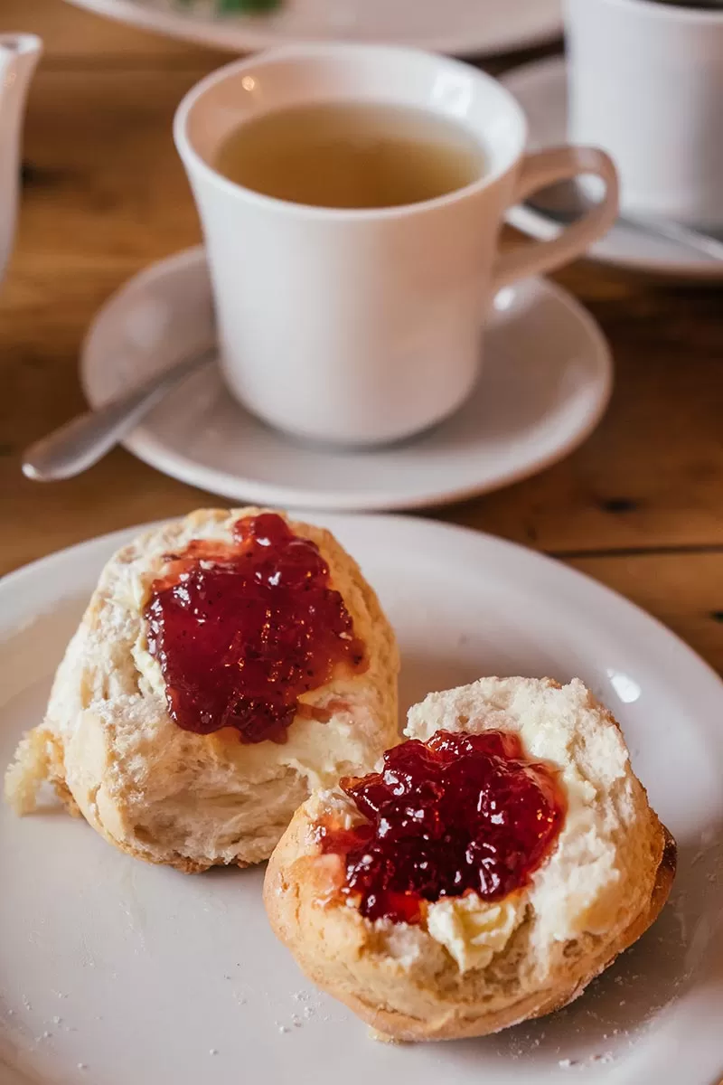 Things to do in Stow-on-the-Wold - Scones at Lucys Tearoom