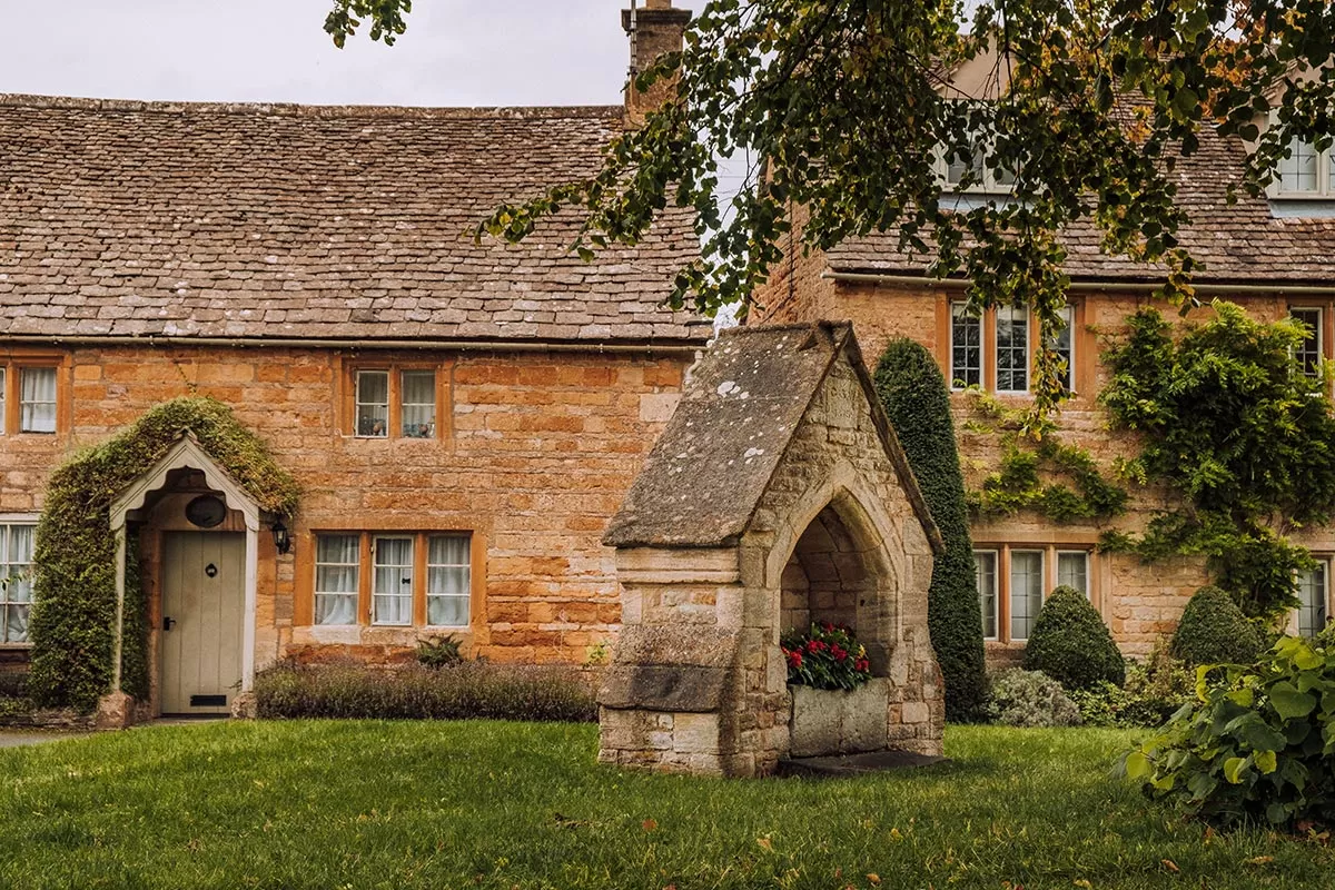 Top things to do in Lower Slaughter Cotswolds - Old Town Well