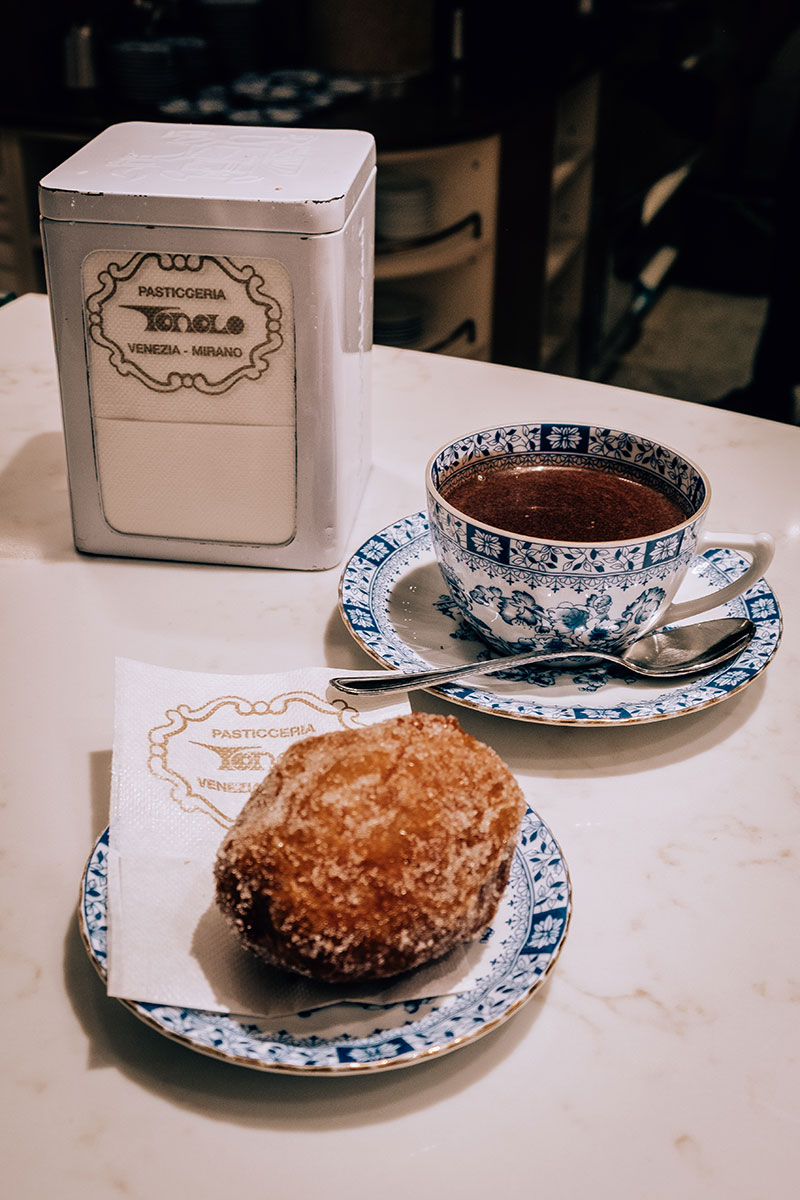 Carnival of Venice, Italy - The Ultimate Guide - Pasticceria Tonolo