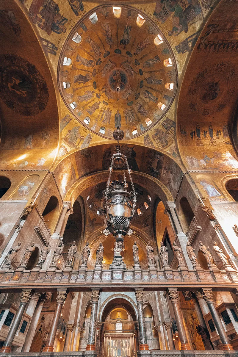 Unique Things to Do in Venice - Altar inside St. Mark's Cathedral