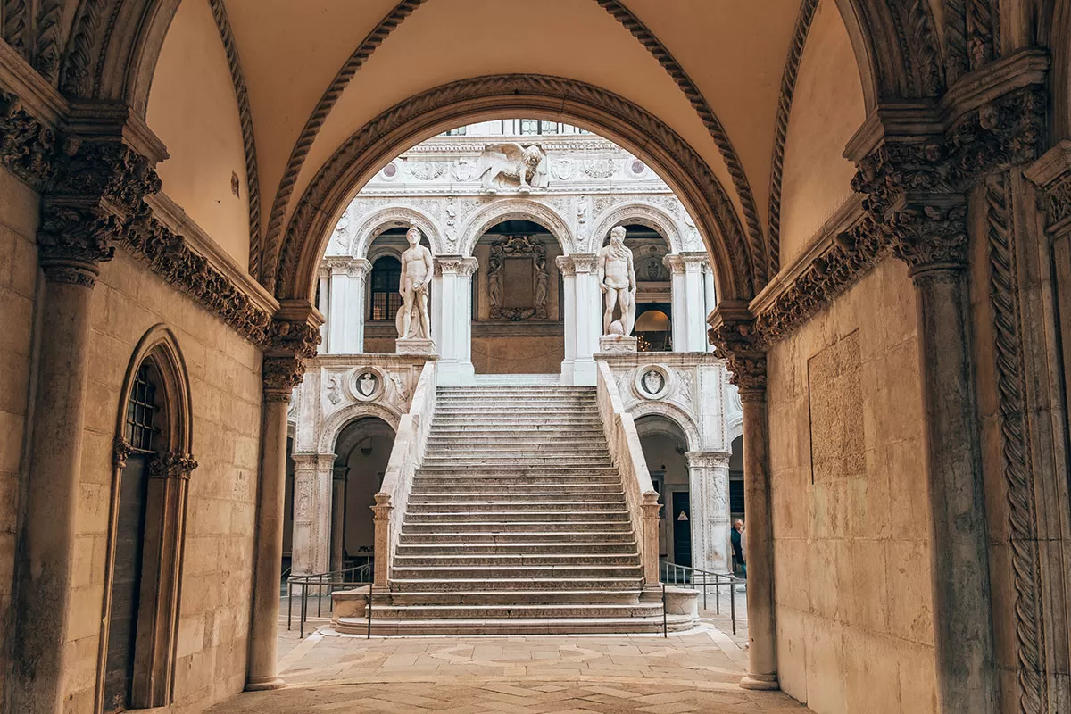 Unique Things to Do in Venice - Doge's Palace - Scala dei Giganti - Staircase of the Giants