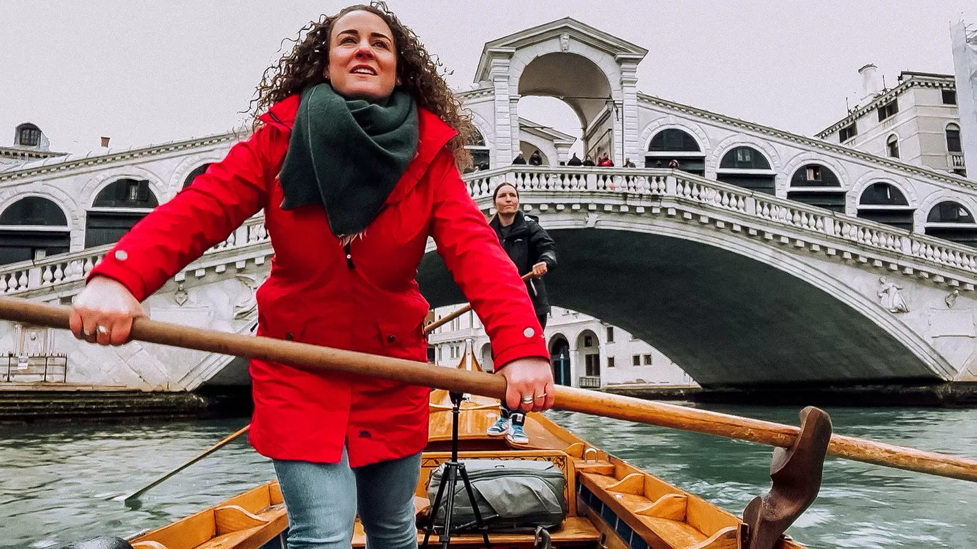 Unique Things to Do in Venice - Learn to row a Venetian boat