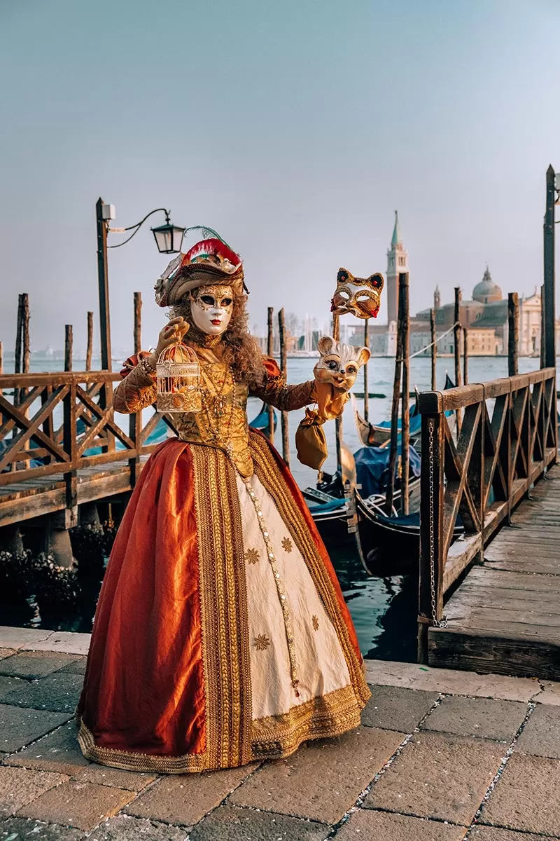 Unique Things to Do in Venice - Make your own Venetian Carnival mask