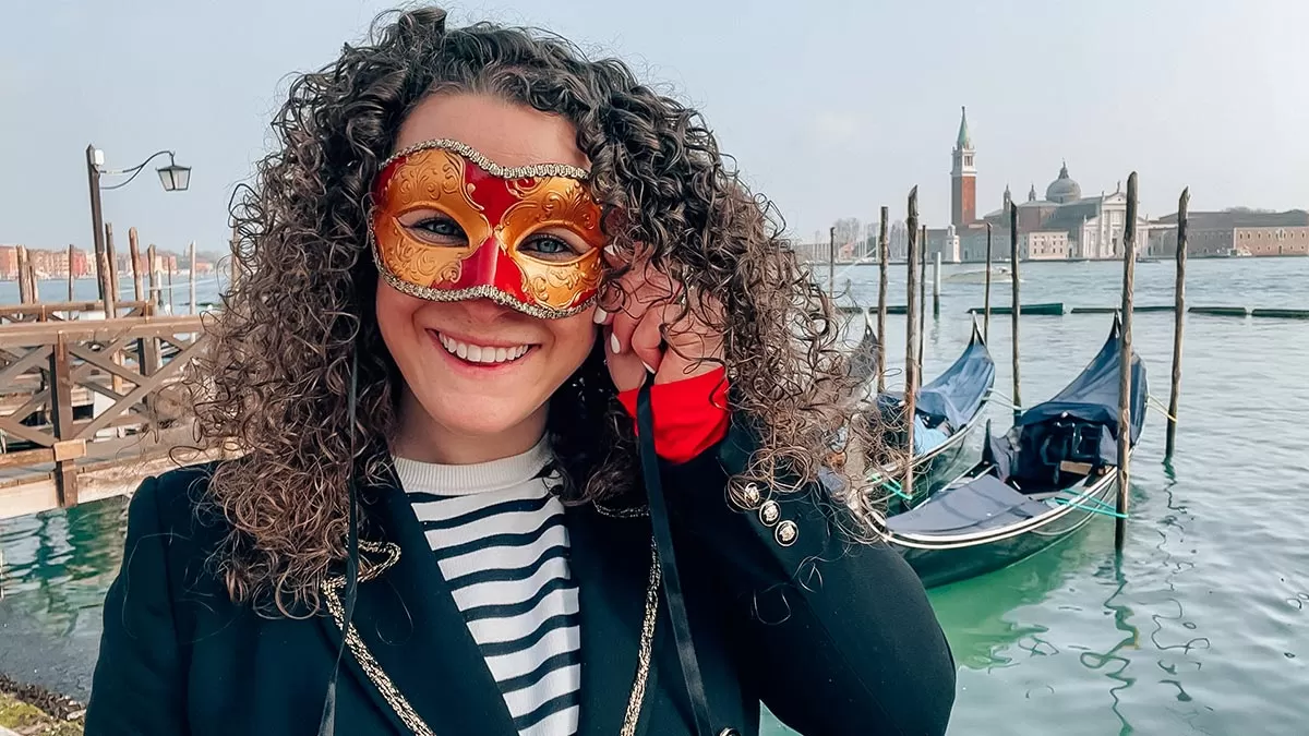 Unique Things to Do in Venice - Make your own Venetian Carnival mask