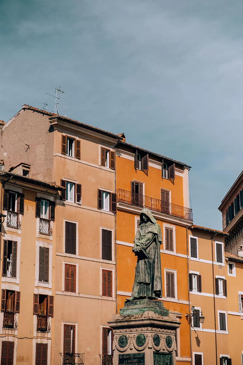 Best area to stay in Rome - Statue in Campo dei Fiori