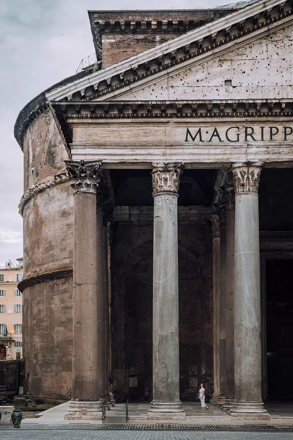 Unique things to do in Rome - Visit inside the Pantheon when it rains