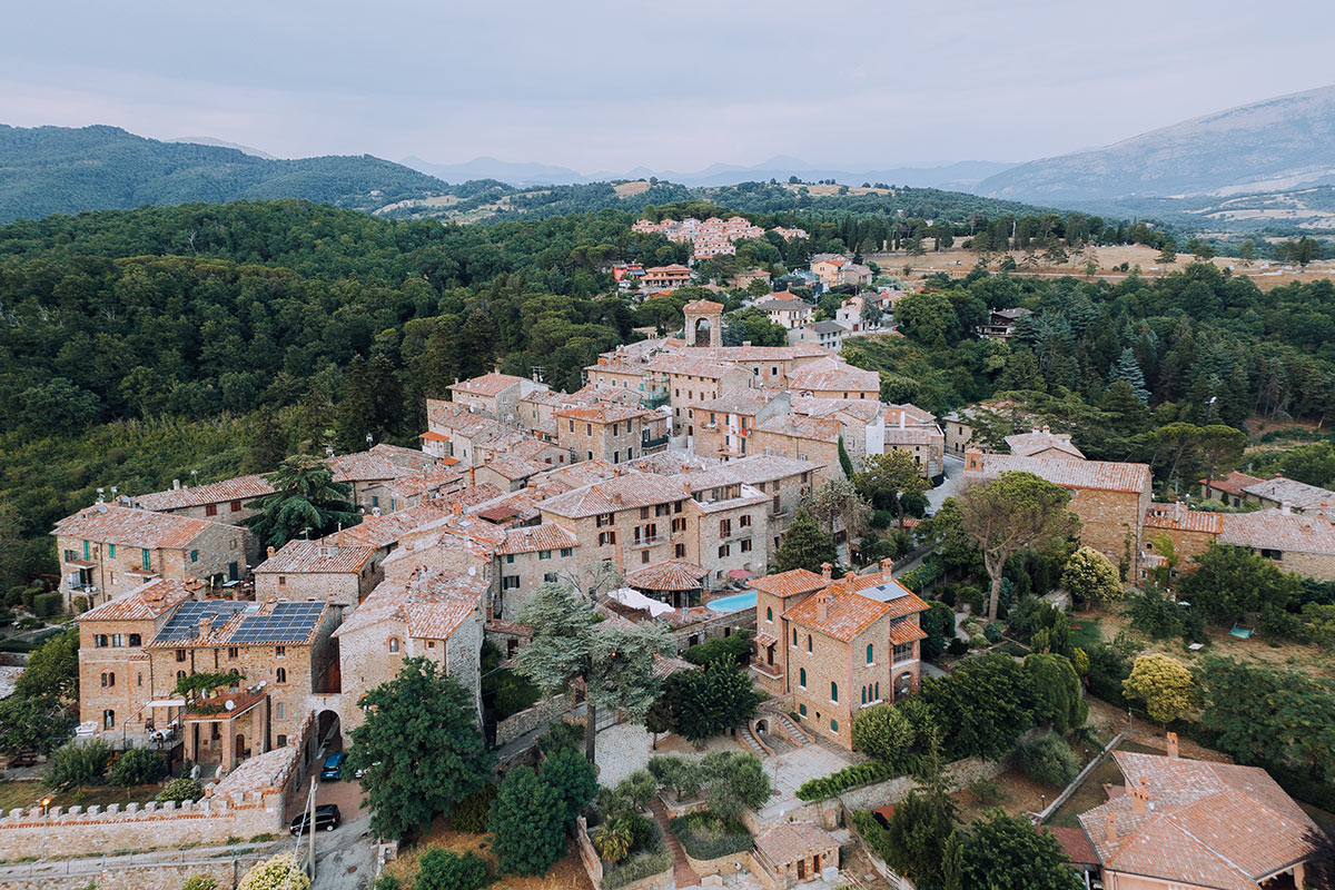 36 Wonderful Things to do in Umbria, Italy (PLUS Map of Umbria) 58 Things to do in Umbria Italy - Castel Rigione