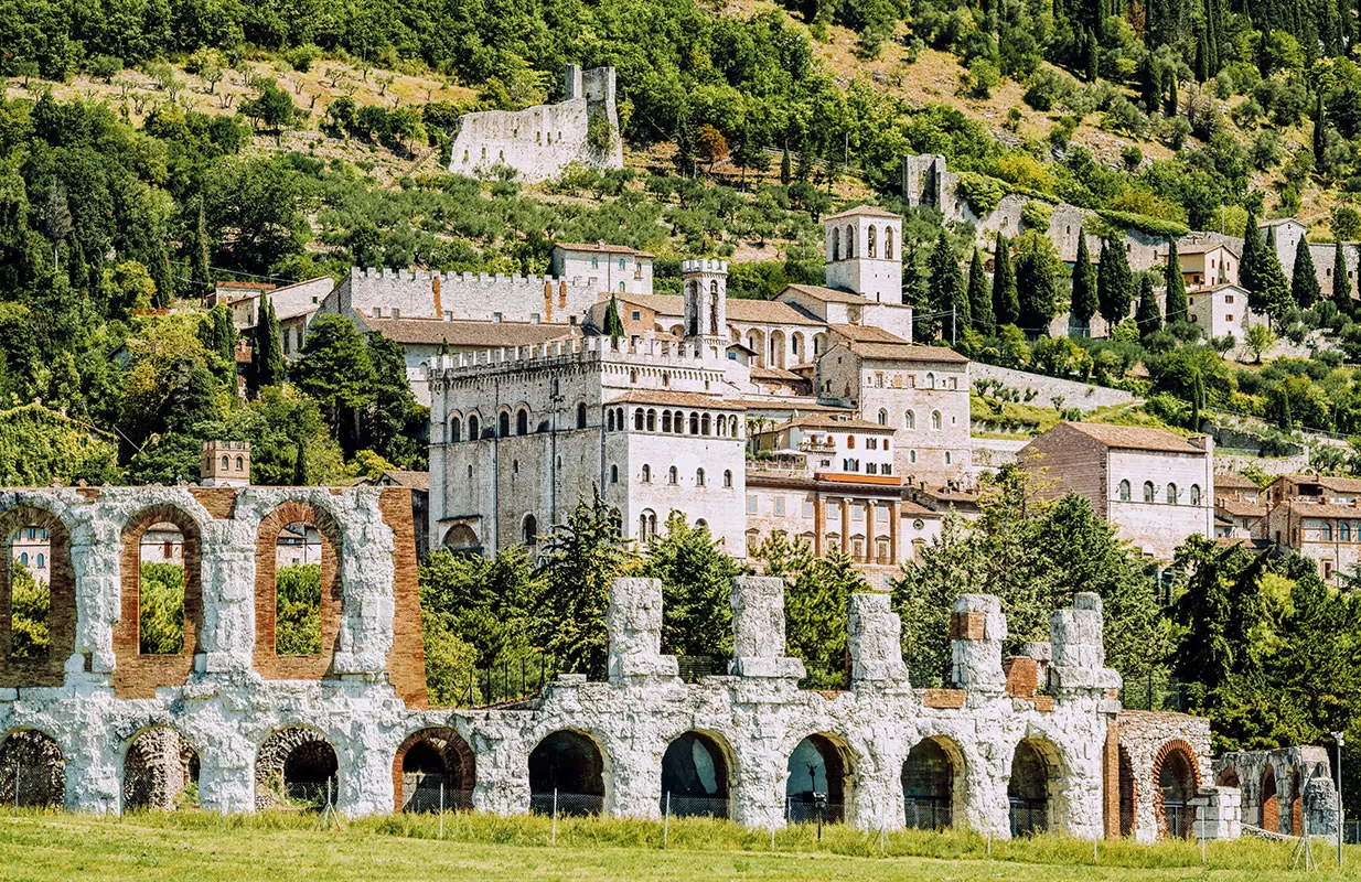 Things to do in Umbria Italy - Gubbio and Roman amphitheater