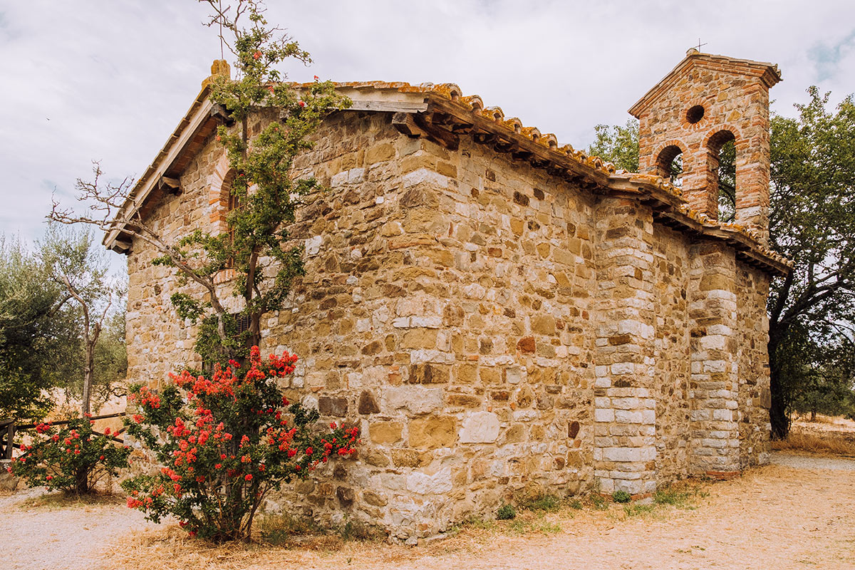 36 Wonderful Things to do in Umbria, Italy (PLUS Map of Umbria) 49 Things to do in Umbria Italy - Lake Trasimeno - Chiesa di San Giuliano