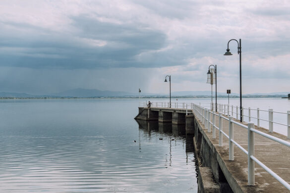 Things to do in Umbria Italy – Lake Trasimeno – Walk along San Feliciano Pier Things to do in Umbria Italy - Lake Trasimeno - Walk along San Feliciano Pier