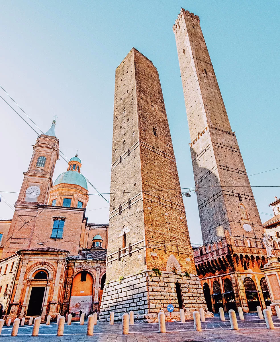 Day trips from Rome, Italy - Bologna - Two Towers - Torre degli Asinelli